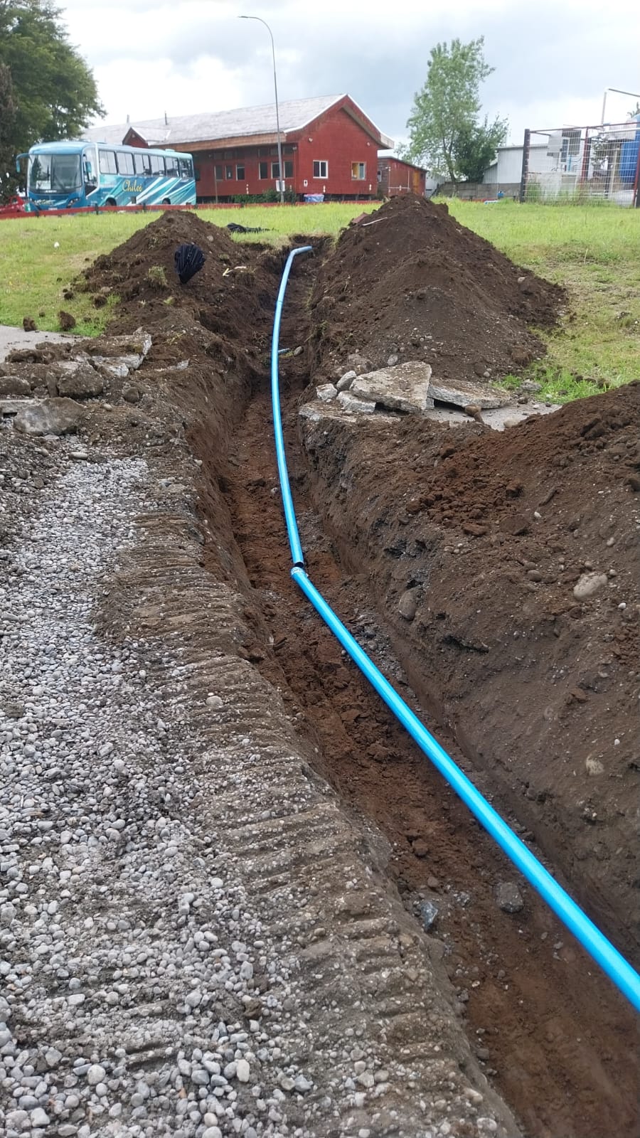 Instalación de sistema de desagüe en sala de máquinas – Salmones de Chile